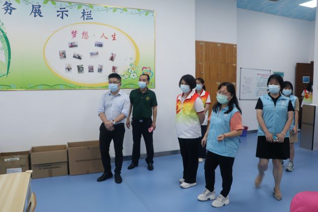 “獻愛心·揚美德”東莞建工集團慰問南城康就中心(圖4)